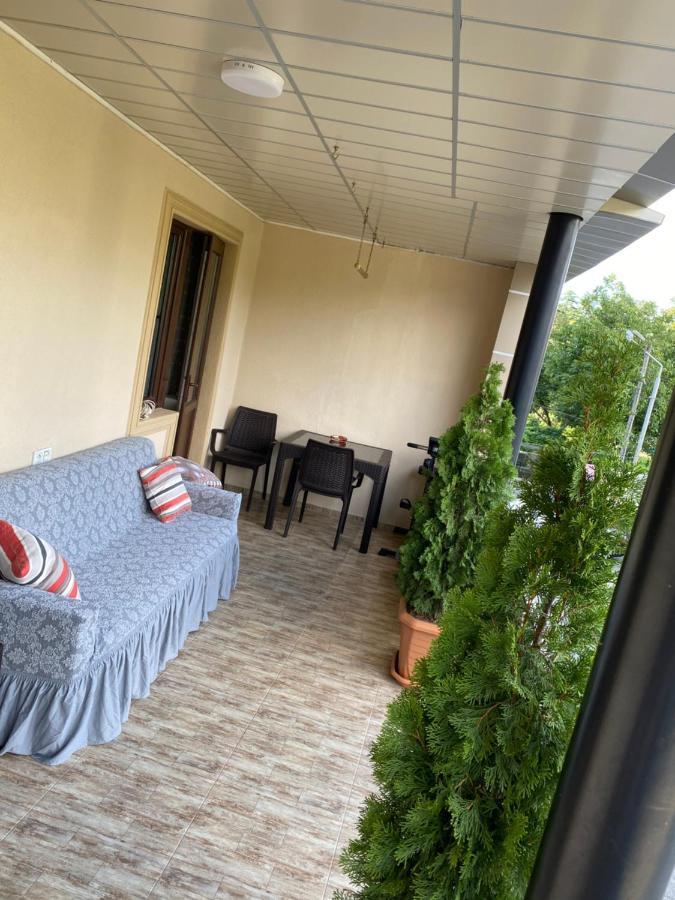 Warm Flat Apartment Гонио Екстериор снимка